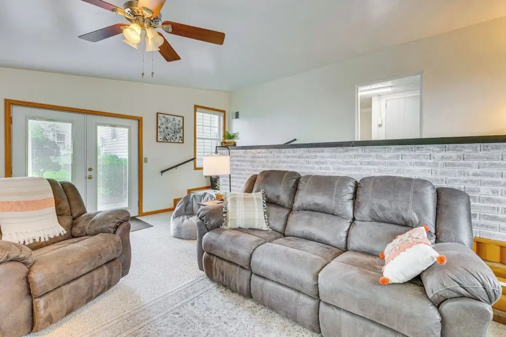 'the Shady Cottage' Millersburg Getaway w/ Deck