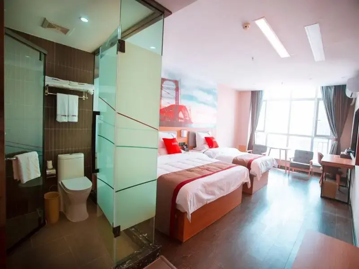 Thank Inn Hotel Xinjiang Kashi Shache Rongbin Commercial Street