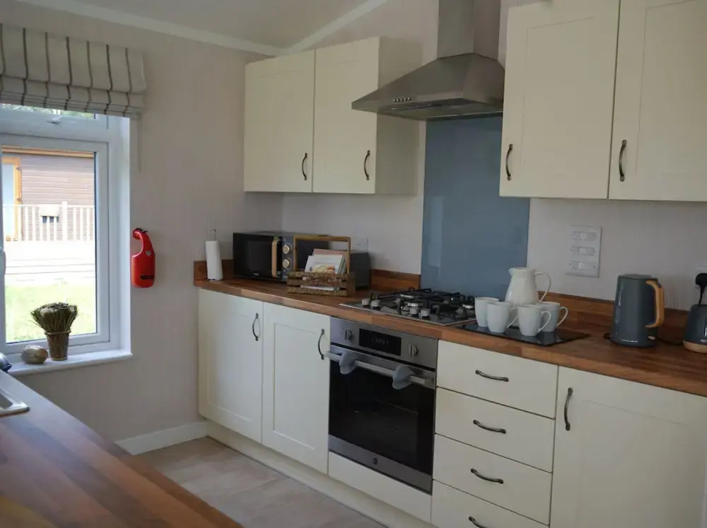 Hollicarrs Long Lane Lodge