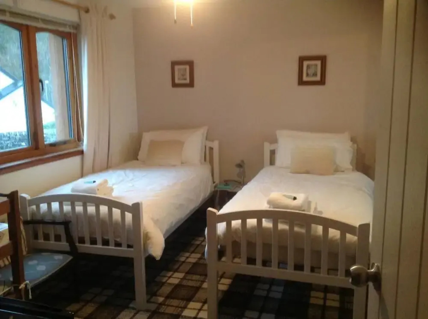 Oakwood Bed  Breakfast