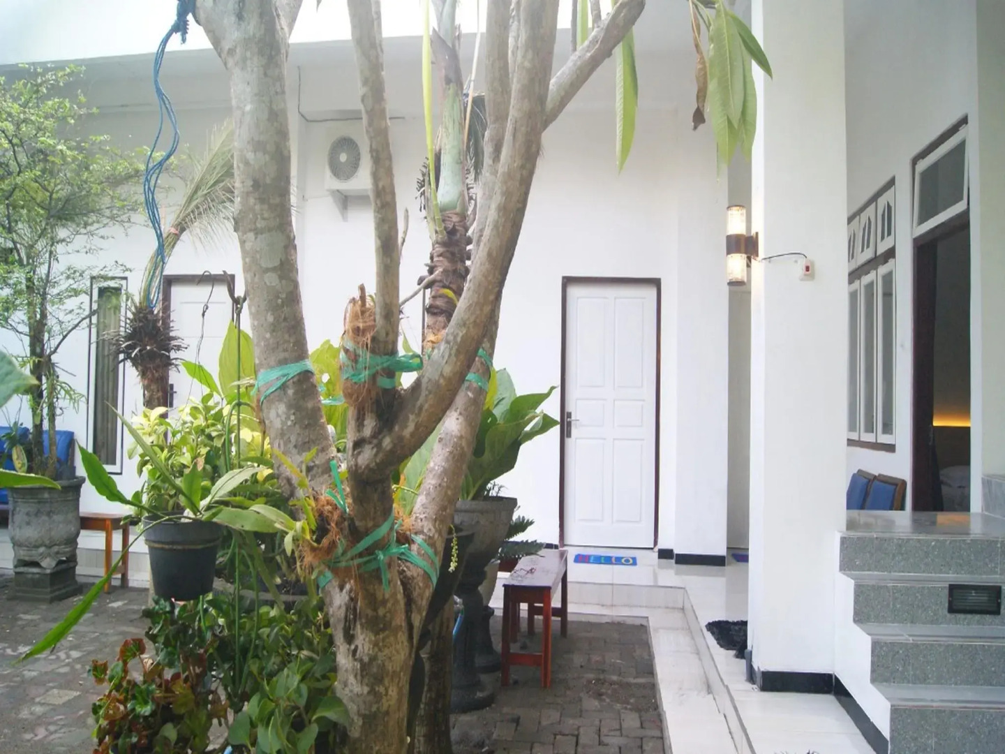 Jazz Room Kampung Inggris Syariah