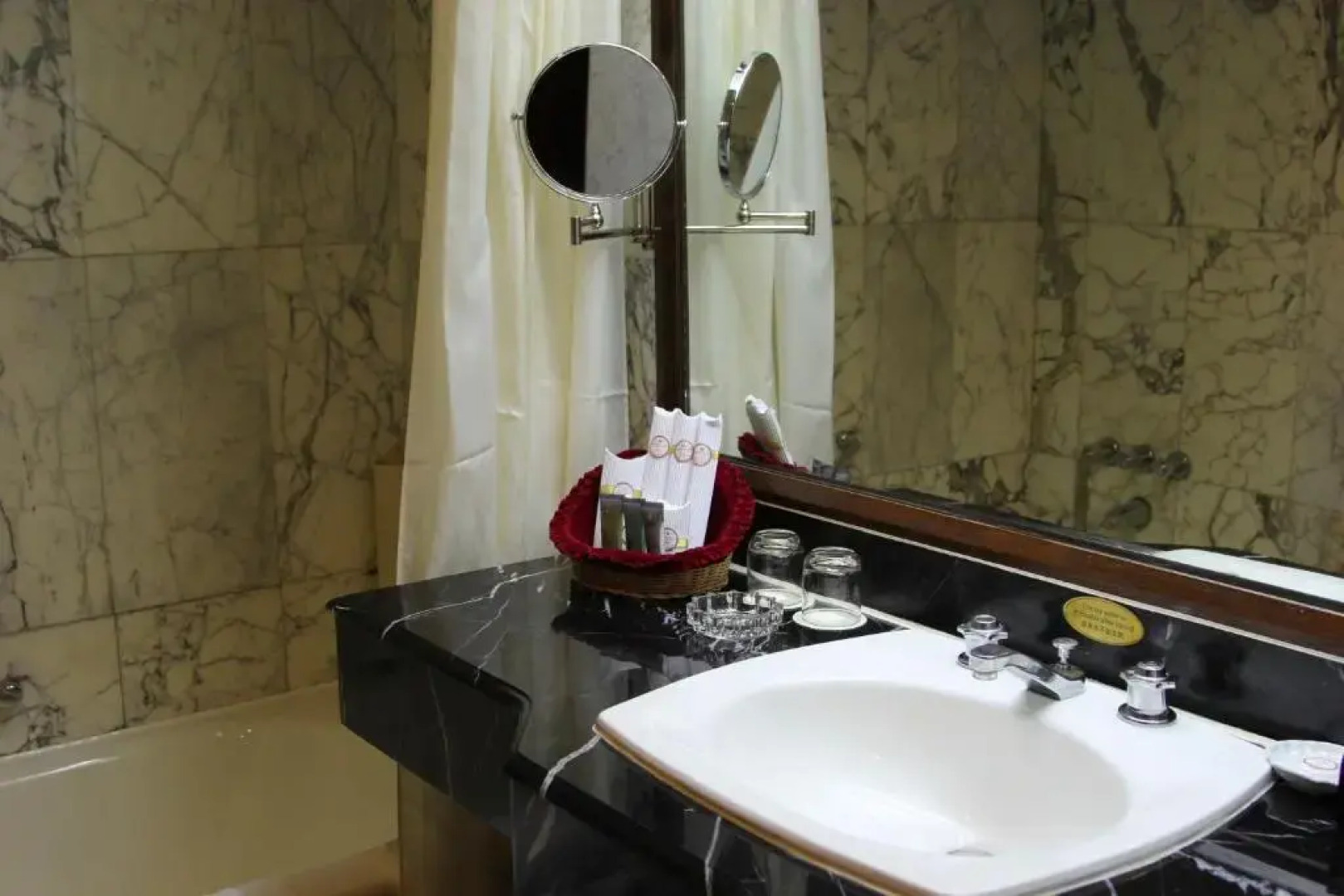 Yindo Jasper Hotel Zhuhai