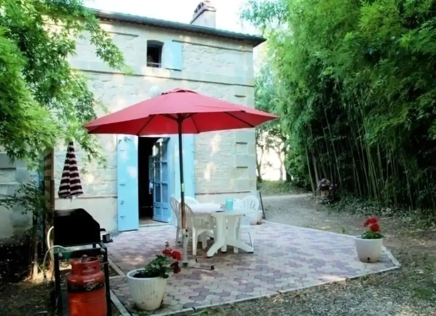House With 2 Bedrooms in Puysserampion, With Wonderful City View, Pool