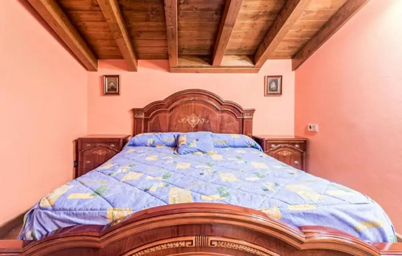 House with 3 bedrooms in Trescares with wonderful mountain view and enclosed garden 20 km from the beach