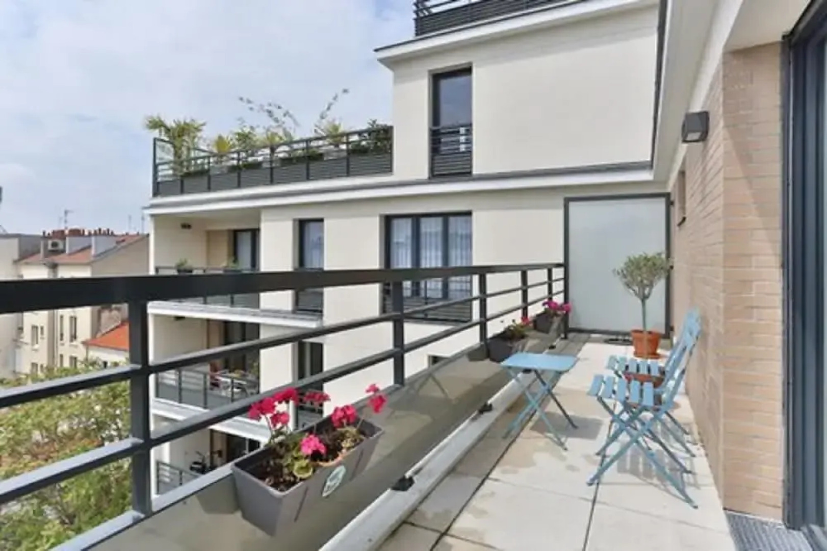 Beautiful Apartment With Terrace