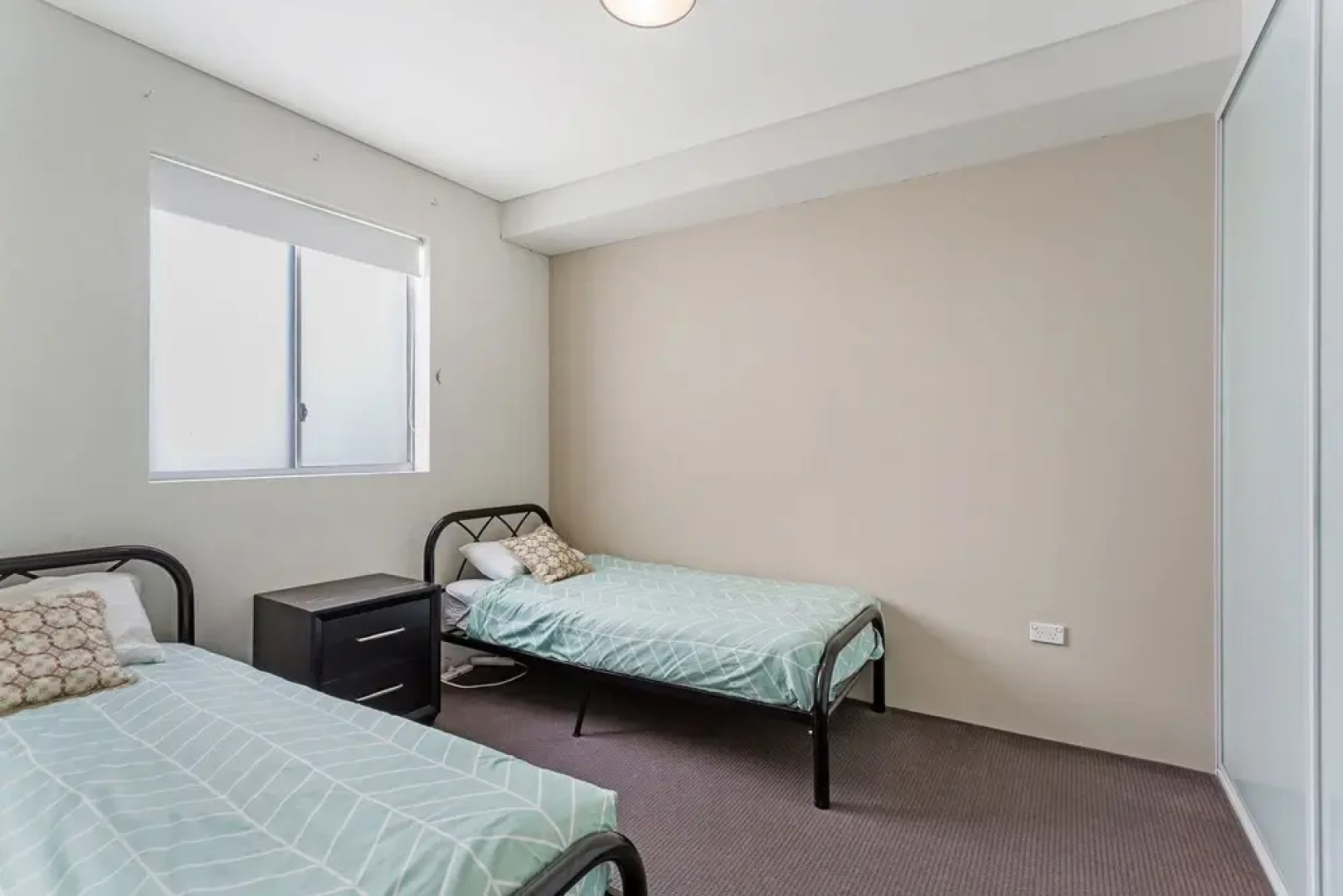 Cote D'Azur, Unit 40/61 Donald Street