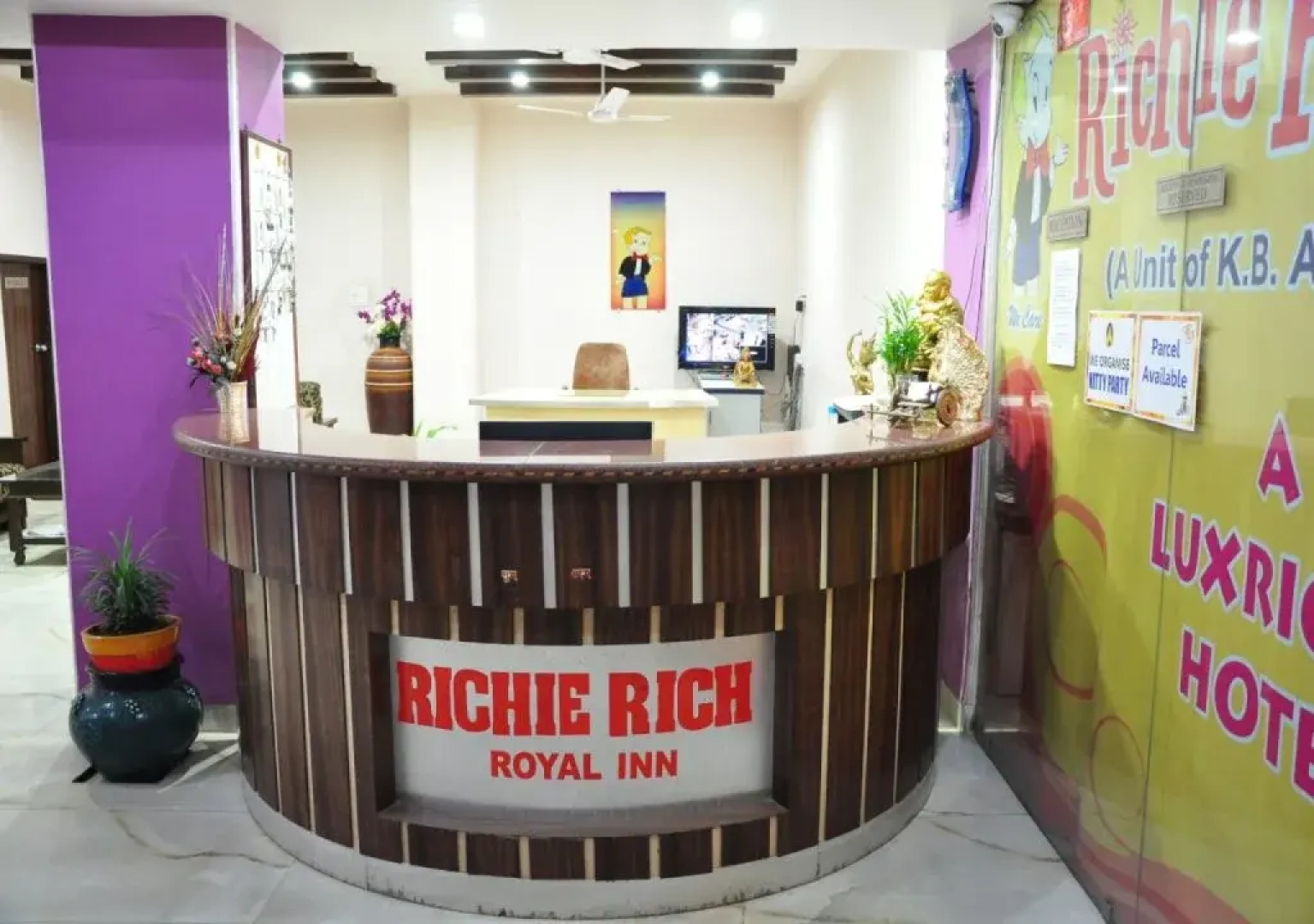 Richie Rich Royal Inn