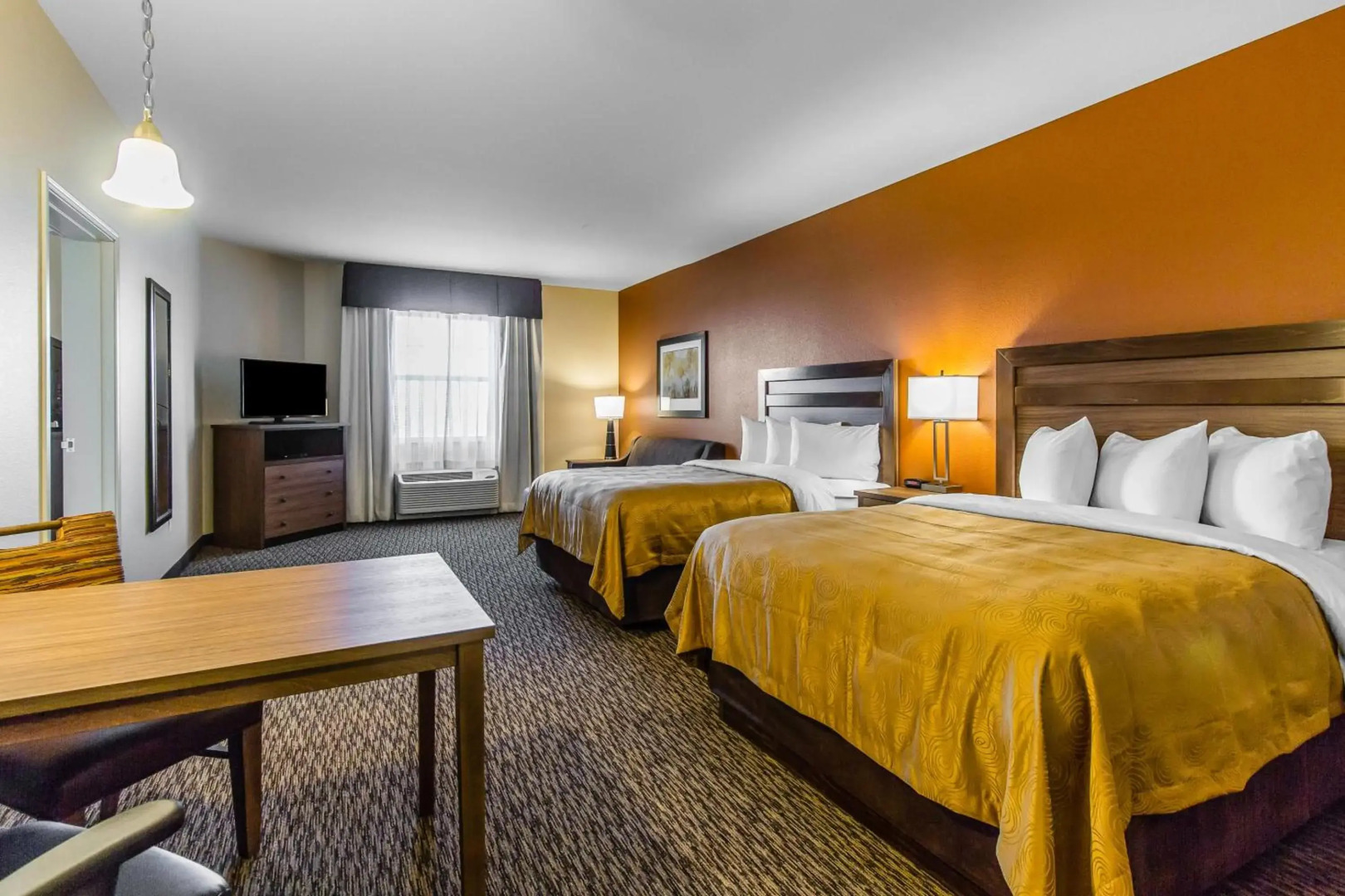 MainStay Suites Watford City - Event Center
