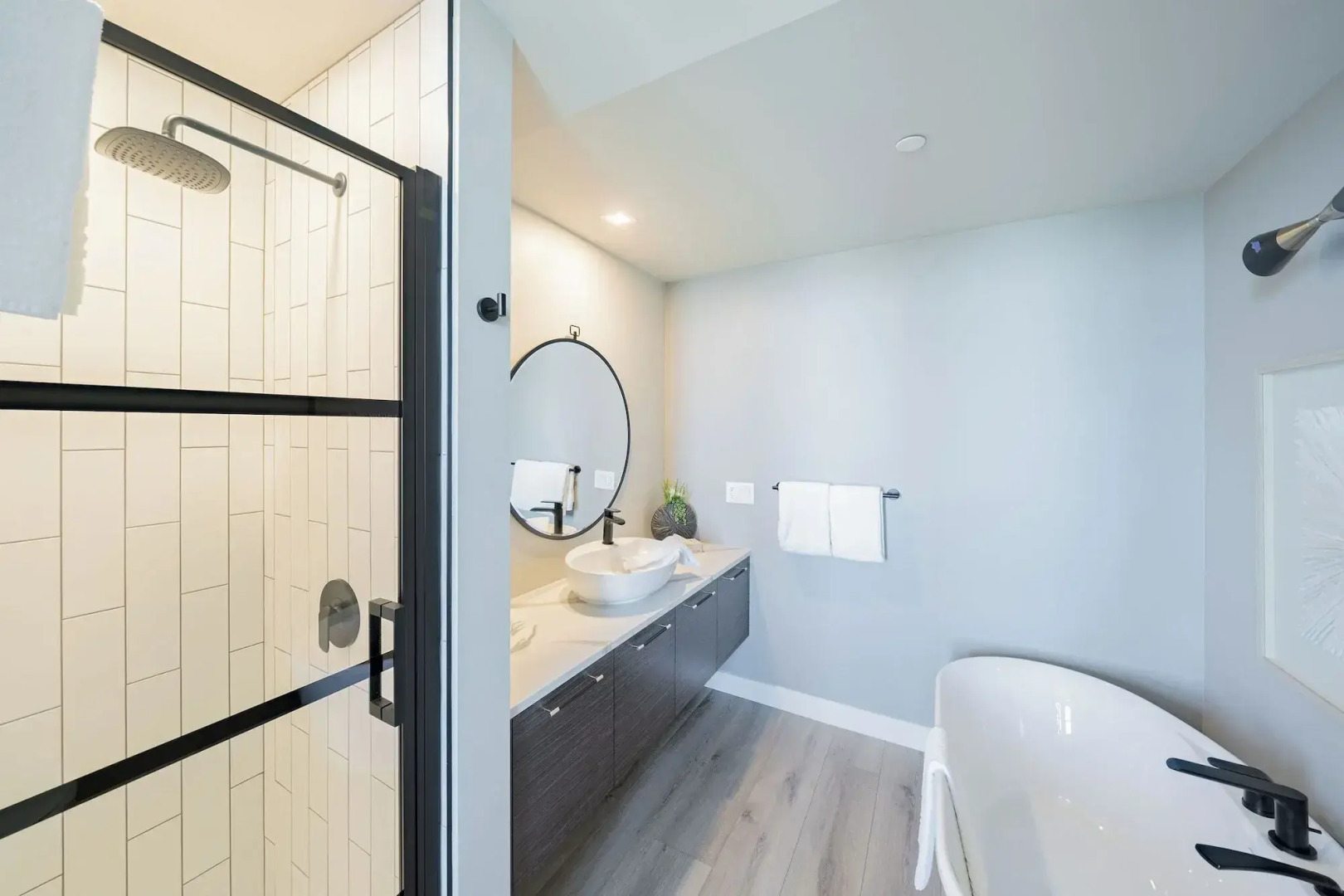 Sunrise Ridge Waterfront Resort