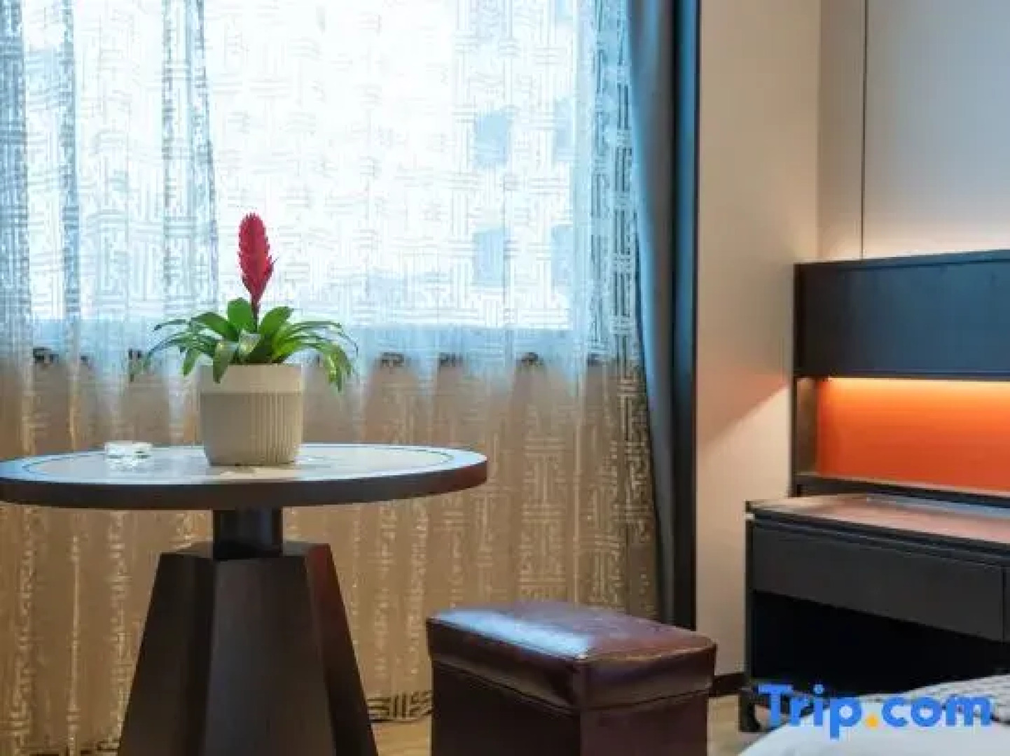 Wuyuan Qinghuawu International Hotel