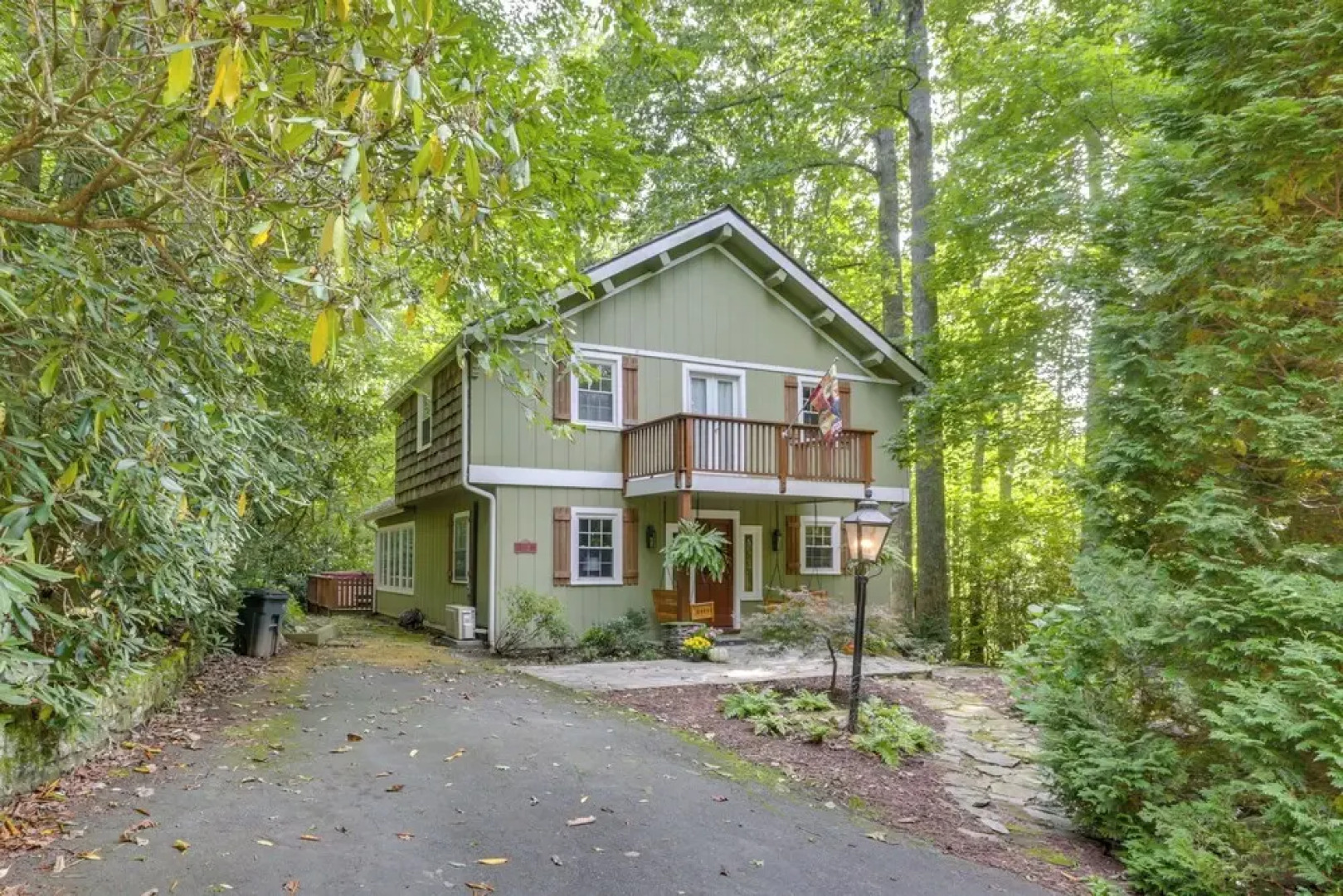 Well-appointed Boone Home w/ Hot Tub + Gas Grill