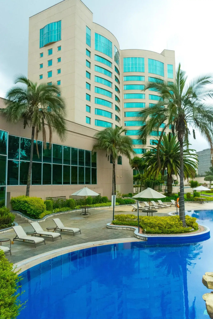 Torres de Suites by InAmazonas