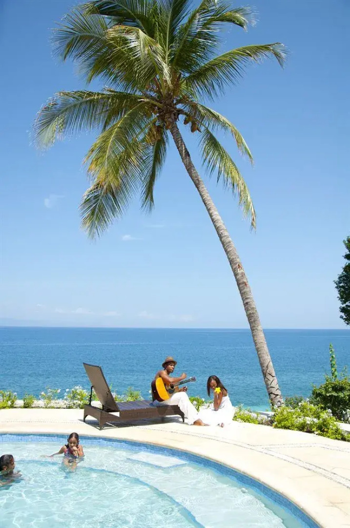 Wahoo Bay Beach Club & Resort