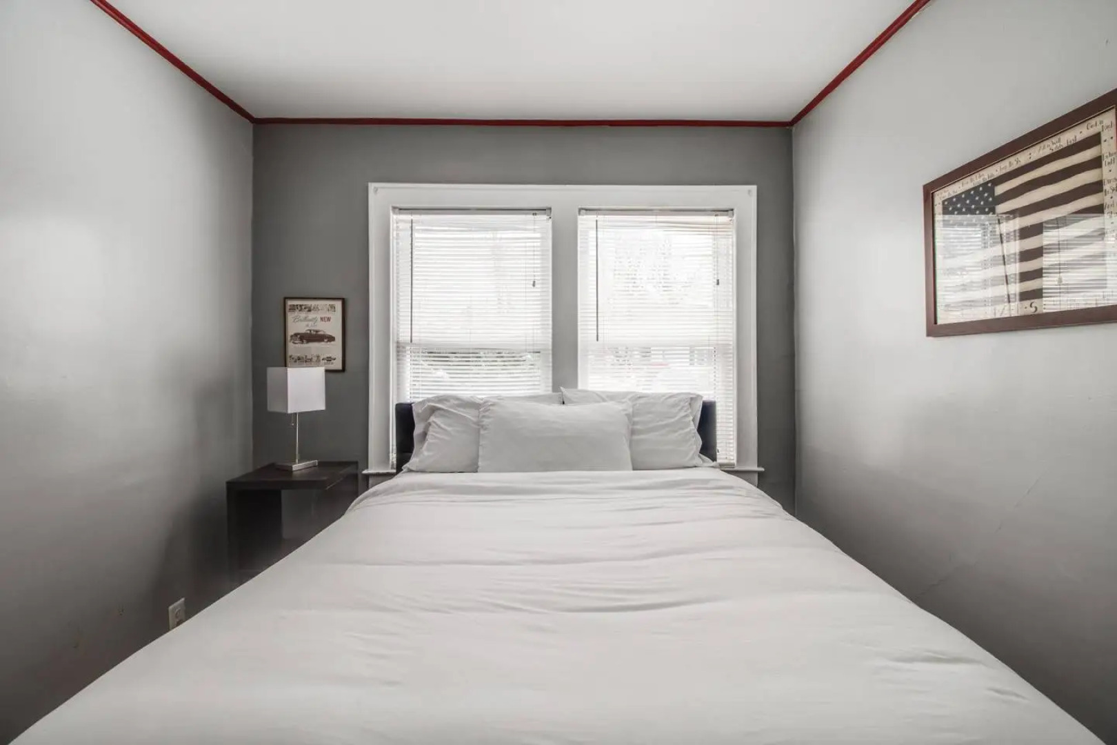 AutoManiac spot in the heart of Pontiac/3 beds 2 baths