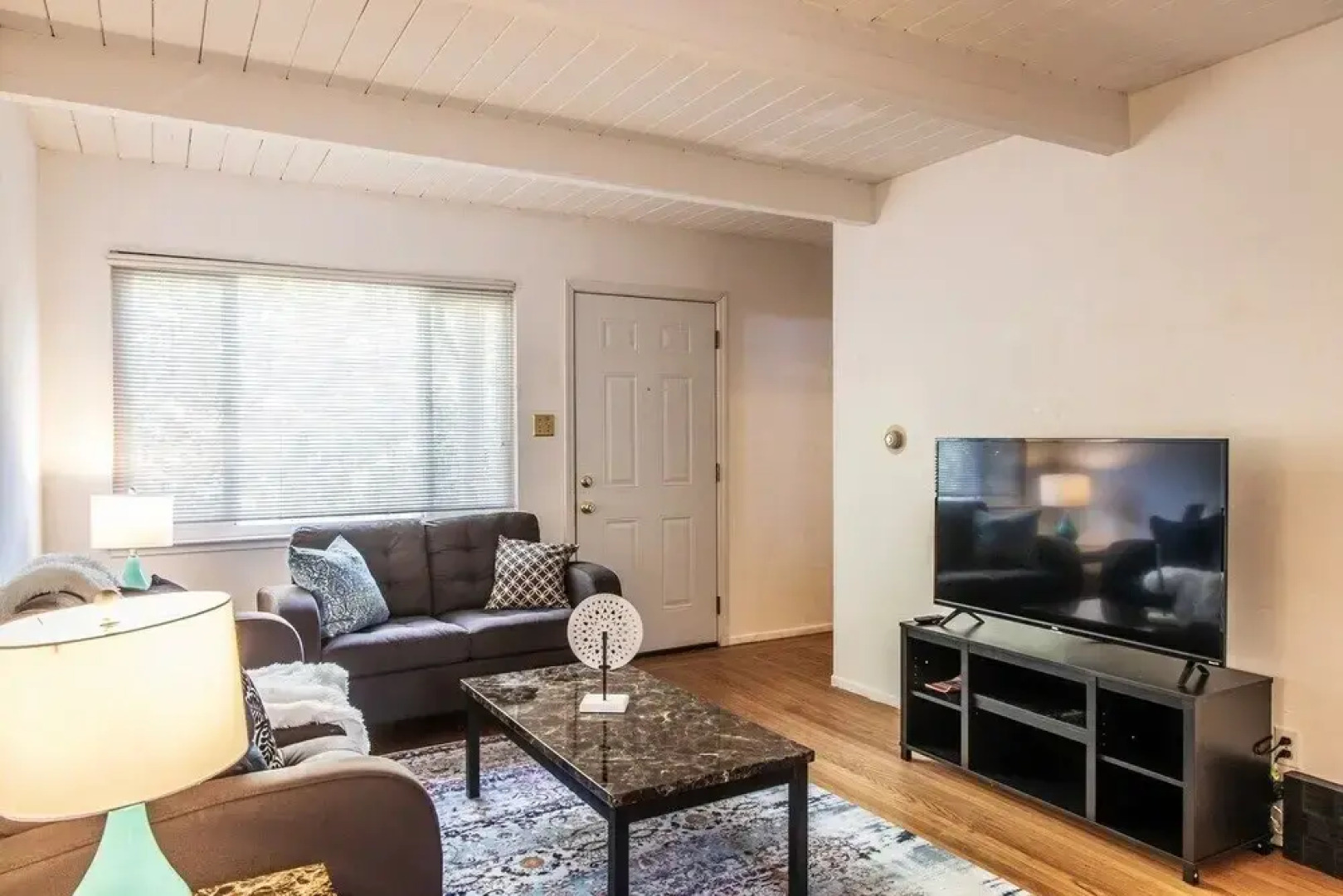 Sunny Two Bed in Richmond