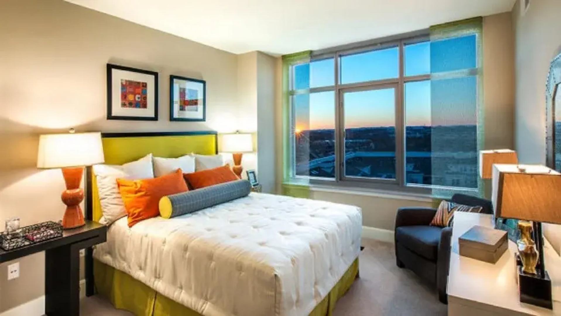 National at Reston Town Center