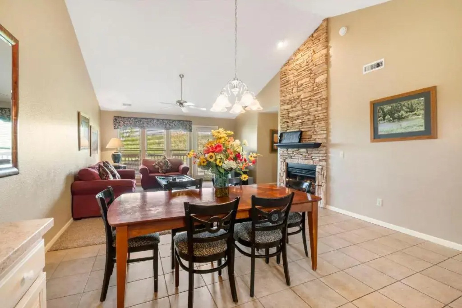 Stonebridge Village - Reeds Spring