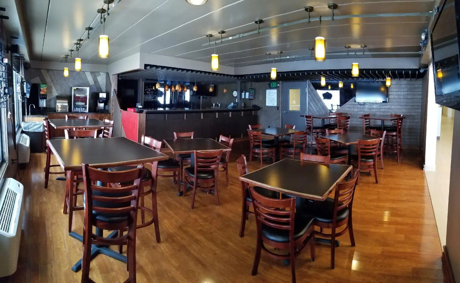 Red River Lodge & Suites