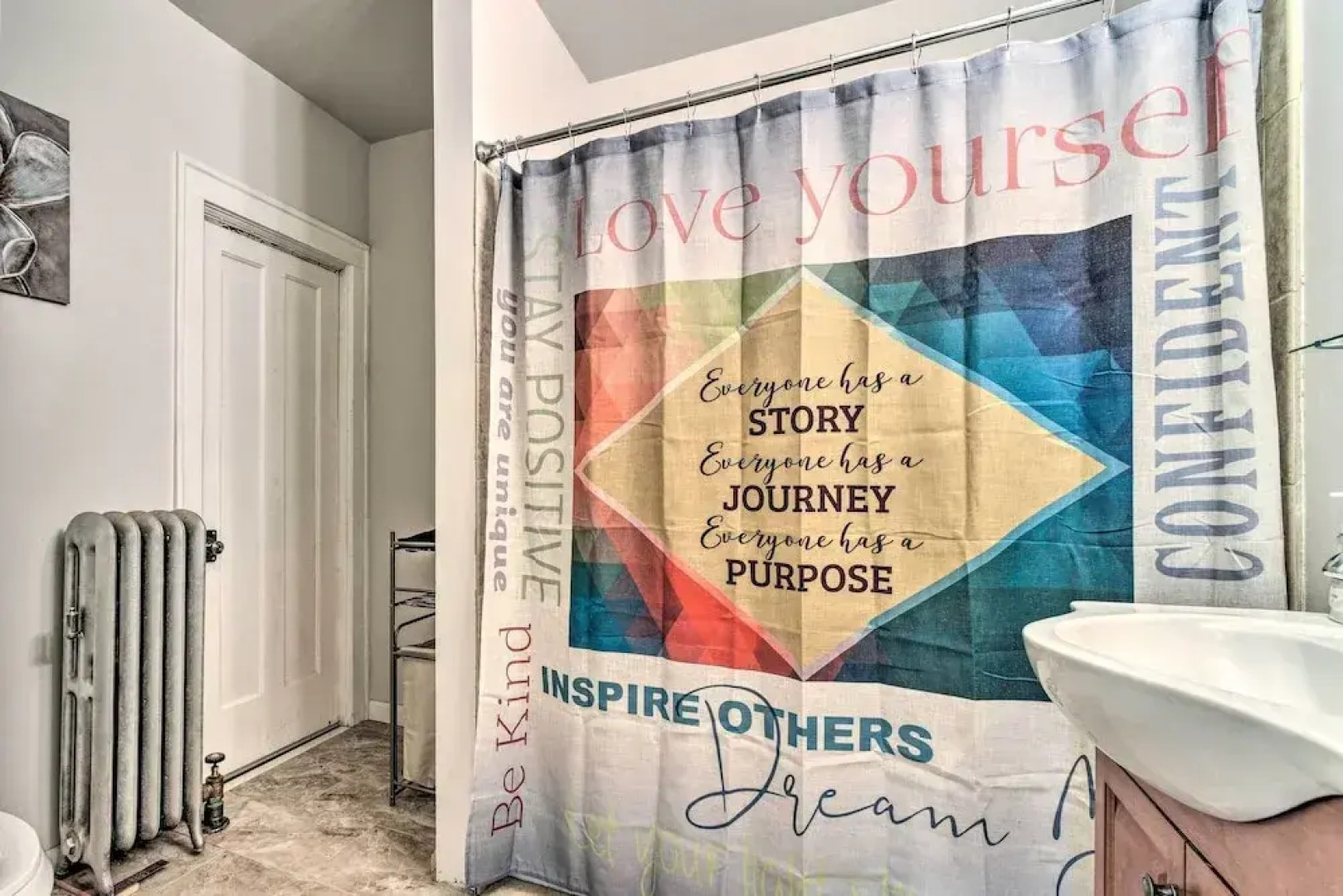 Elegant Detroit Home w/ Yard ~ 5 Mi to Dtwn!