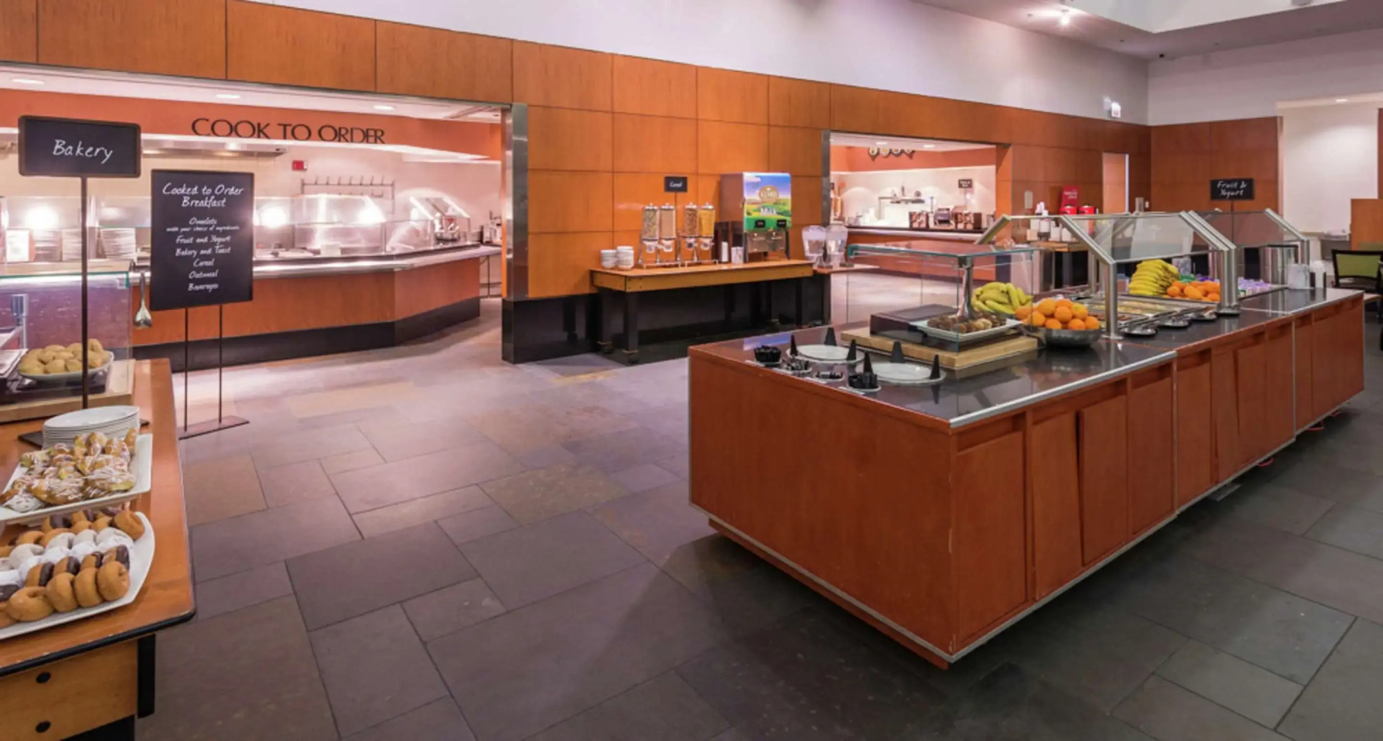 Embassy Suites by Hilton Chicago Downtown Magnificent Mile