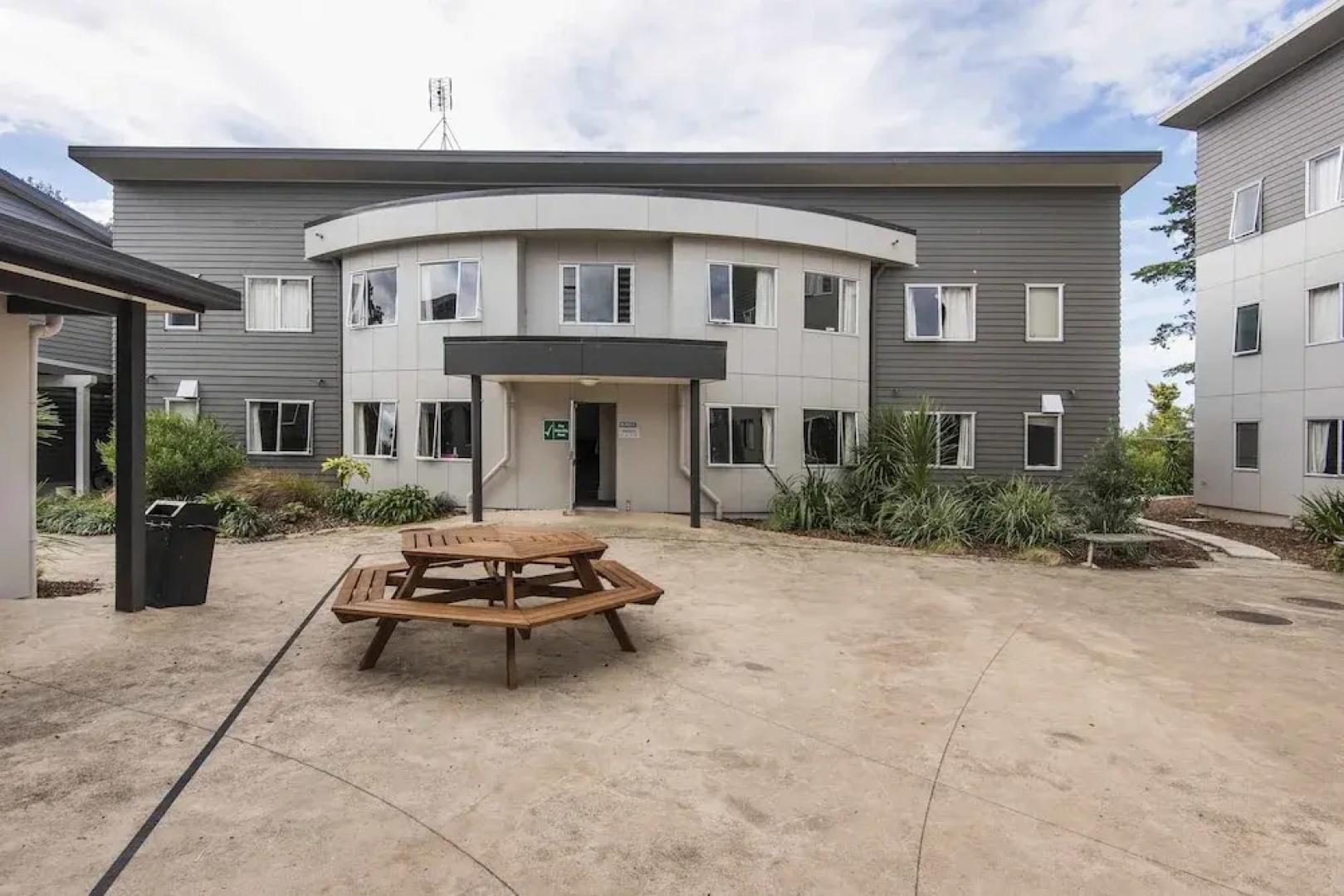 Campus Summer Stays Akoranga Student Village