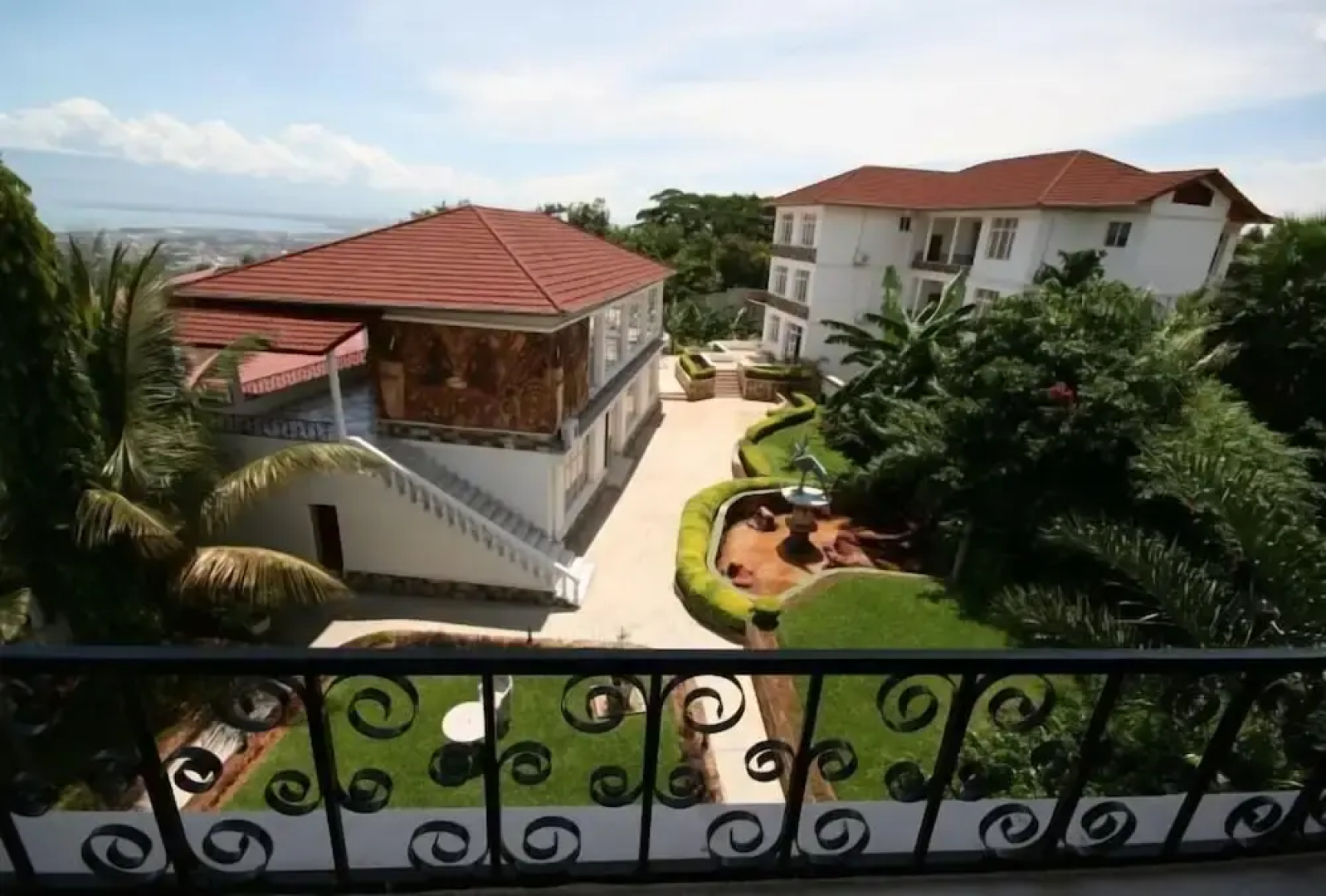 Top Hill Residence Kiriri