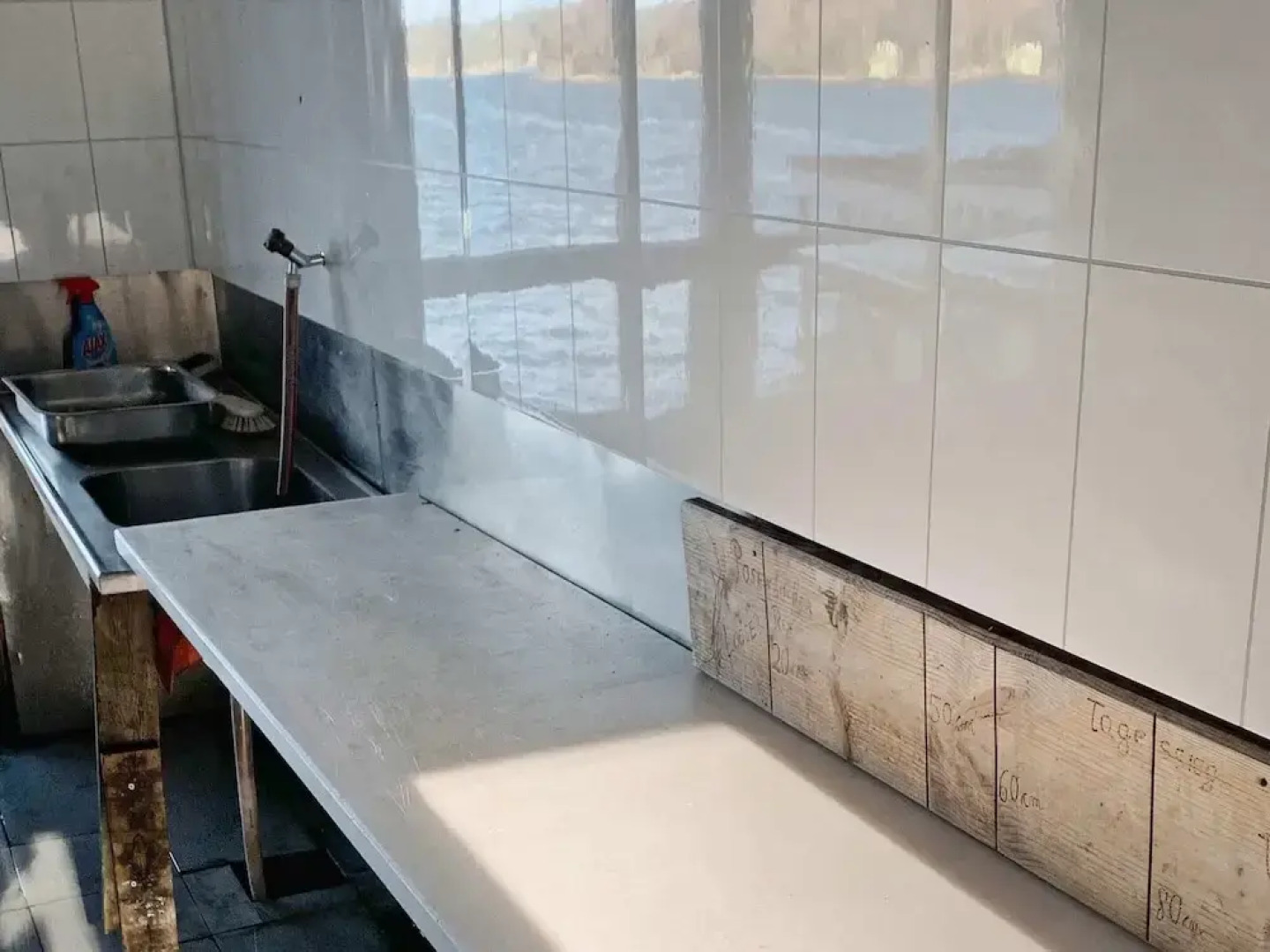 6 Person Holiday Home in Foldroyhamn