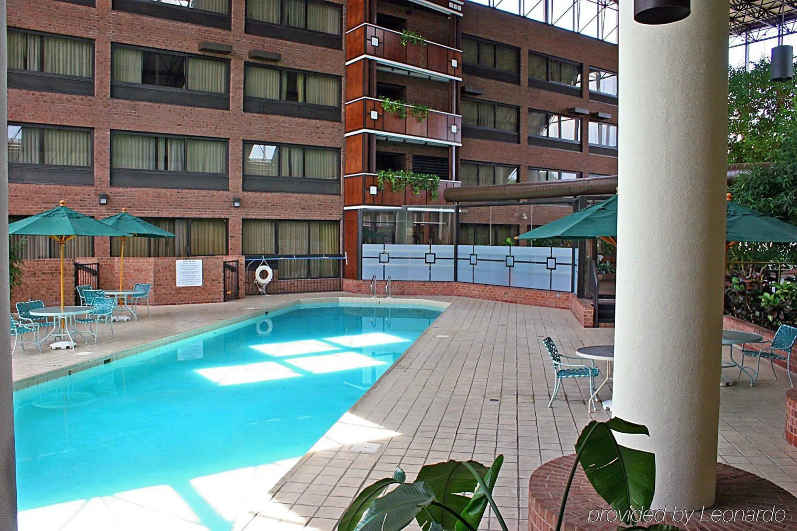 Ashbury Hotel & Suites - Mobile