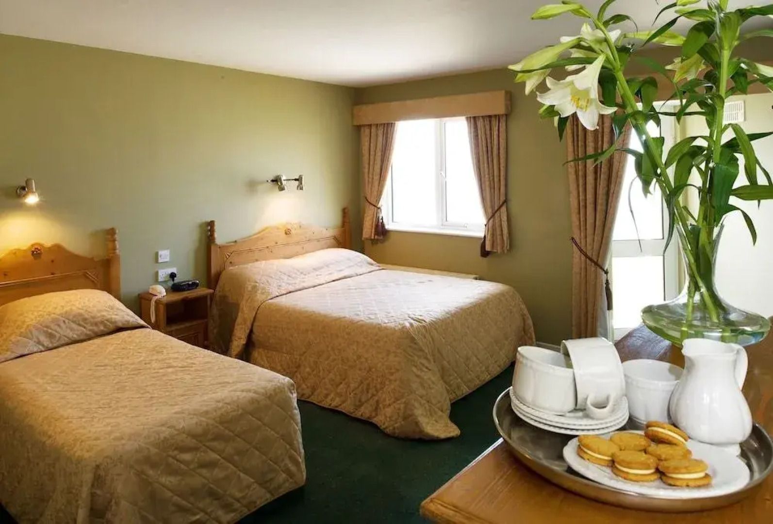 Lehinch Lodge - Guest House