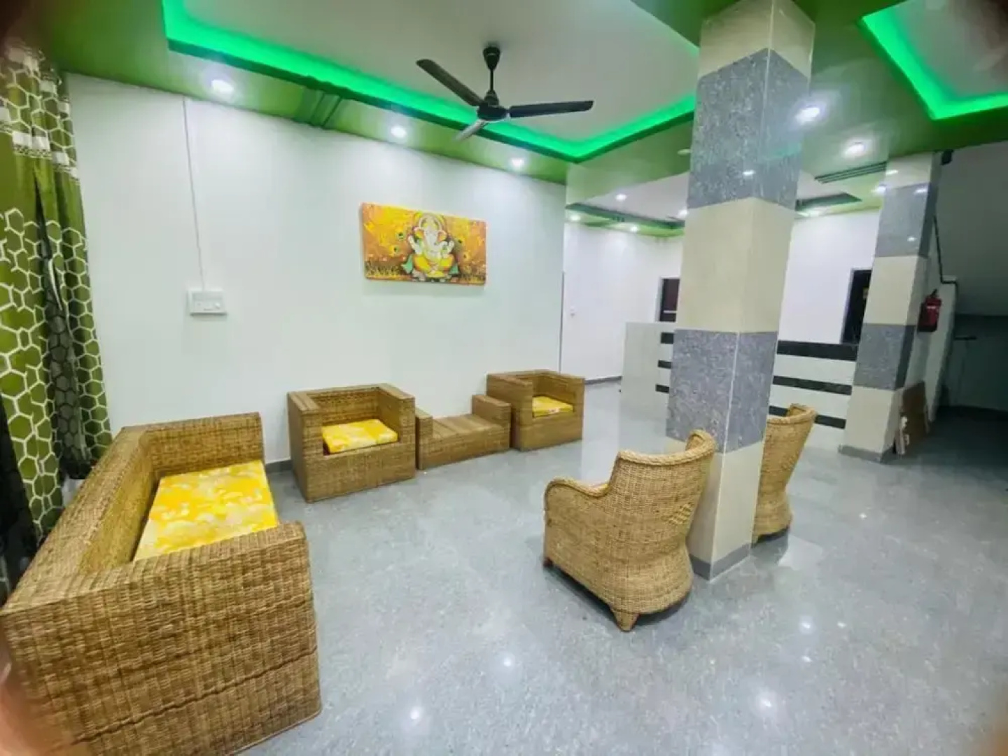 Kaziranga Inn