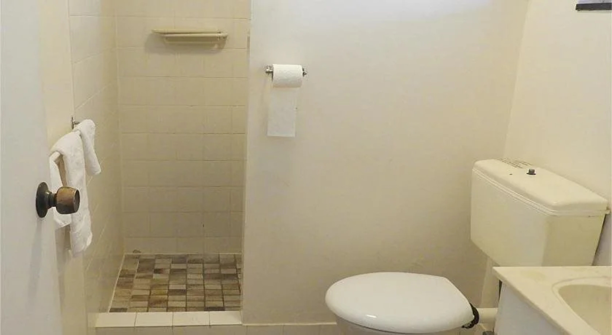 Beerwah Glasshouse Mountains Motel