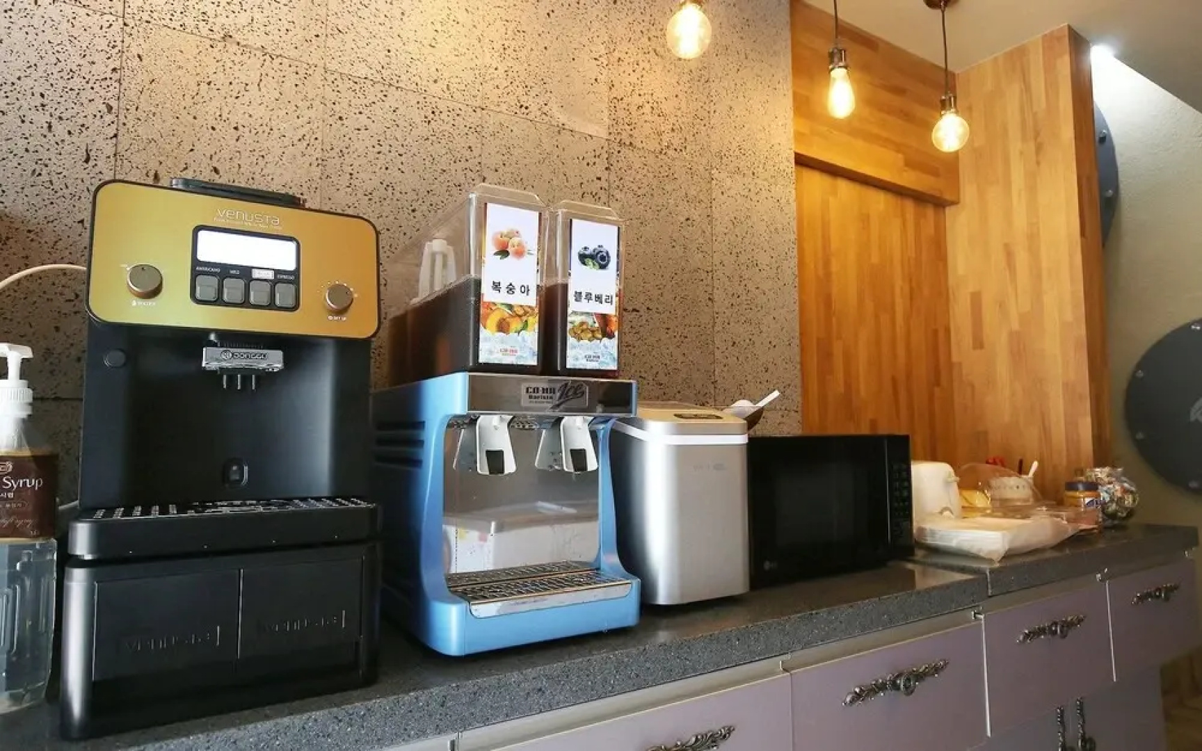 Gongju Khai Hotel