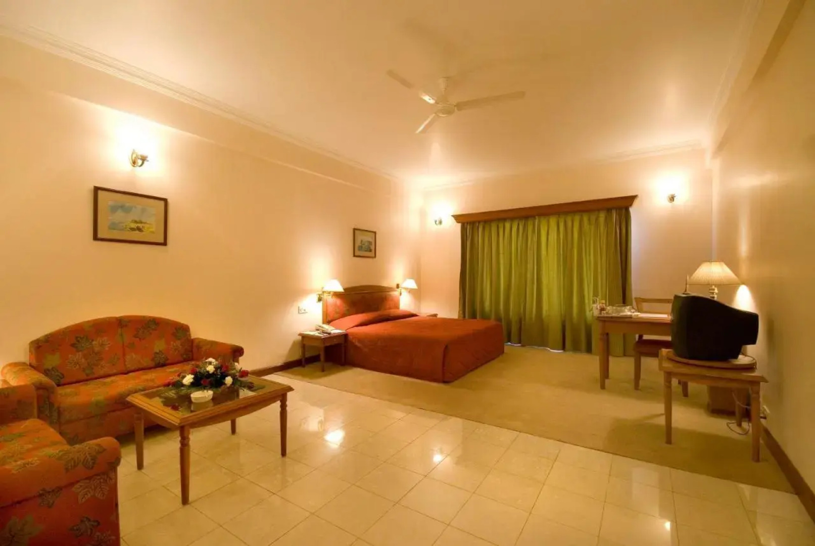 Hotel Express Residency - Jamnagar