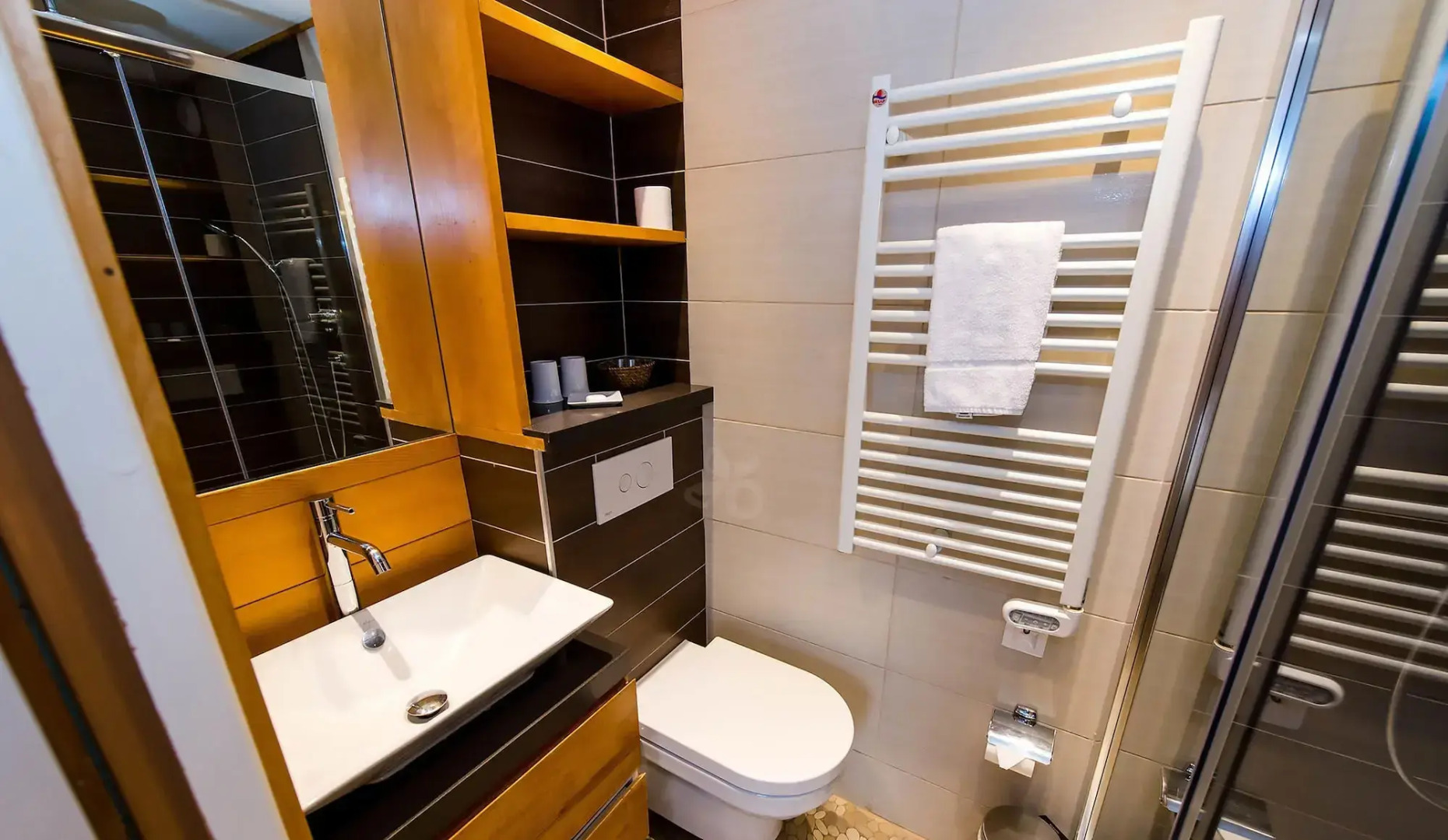 Les Balcons du Savoy