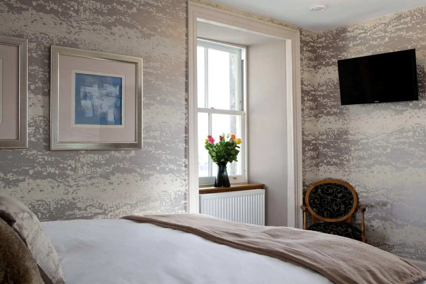 The Tower Gastro Pub & Apartments