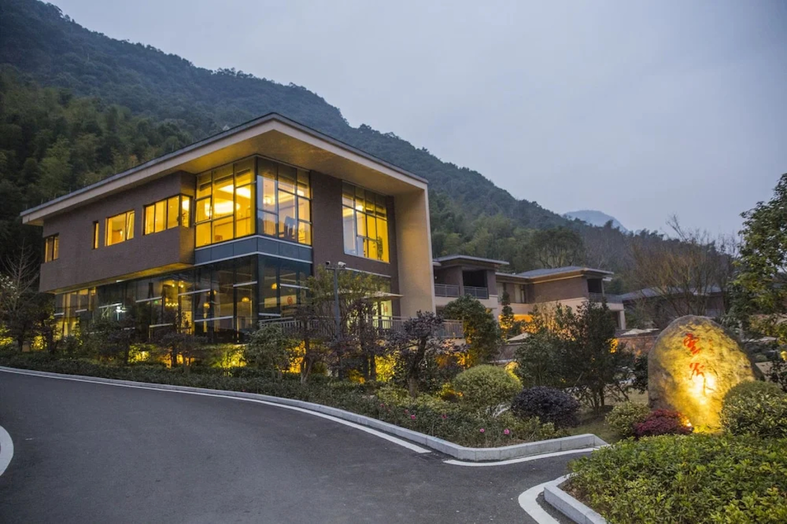 Jiuxi Cloud Valley Hotel