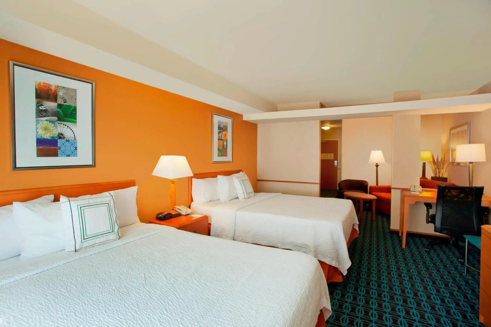 Fairfield Inn & Suites by Marriott Detroit Metro Airport Romulus