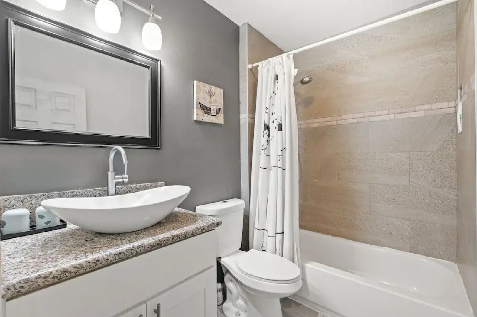 Spacious Family Friendly House in Central Location