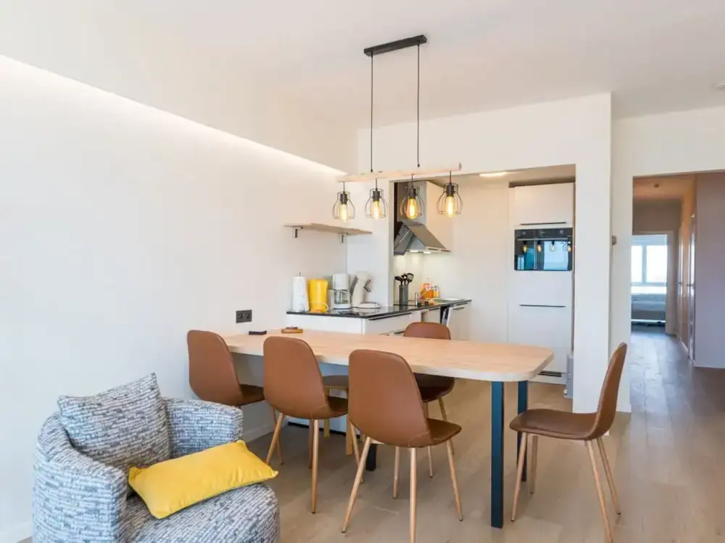 Attractive Apartment on the 7th Floor