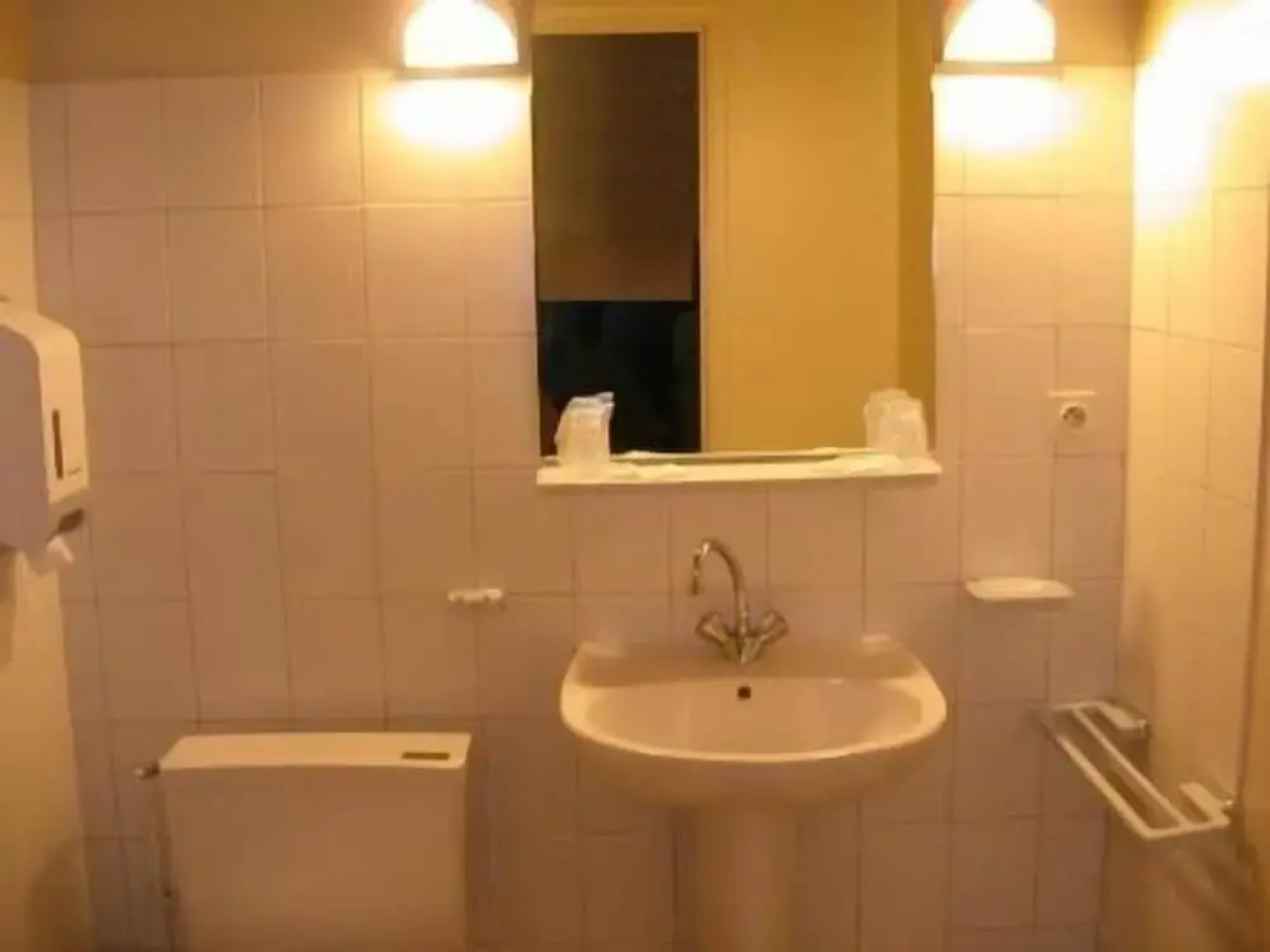 Cleotel
