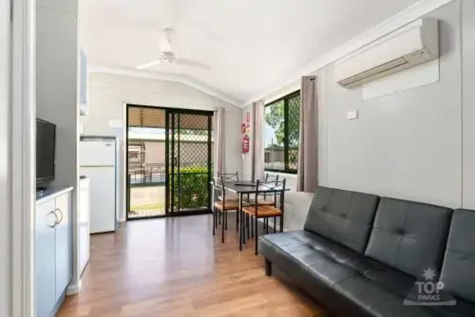 Sunset Top Tourist Park