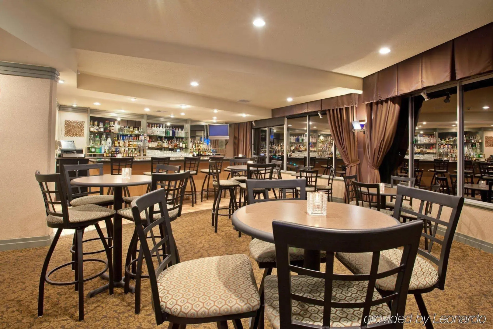 Holiday Inn Long Beach Airport Hotel and Conference Center by IHG