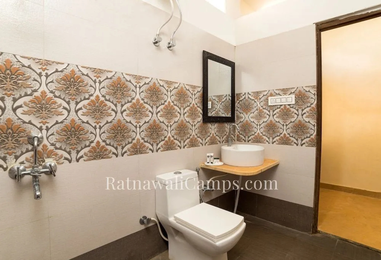 OYO 19863 Ratnawali Camps