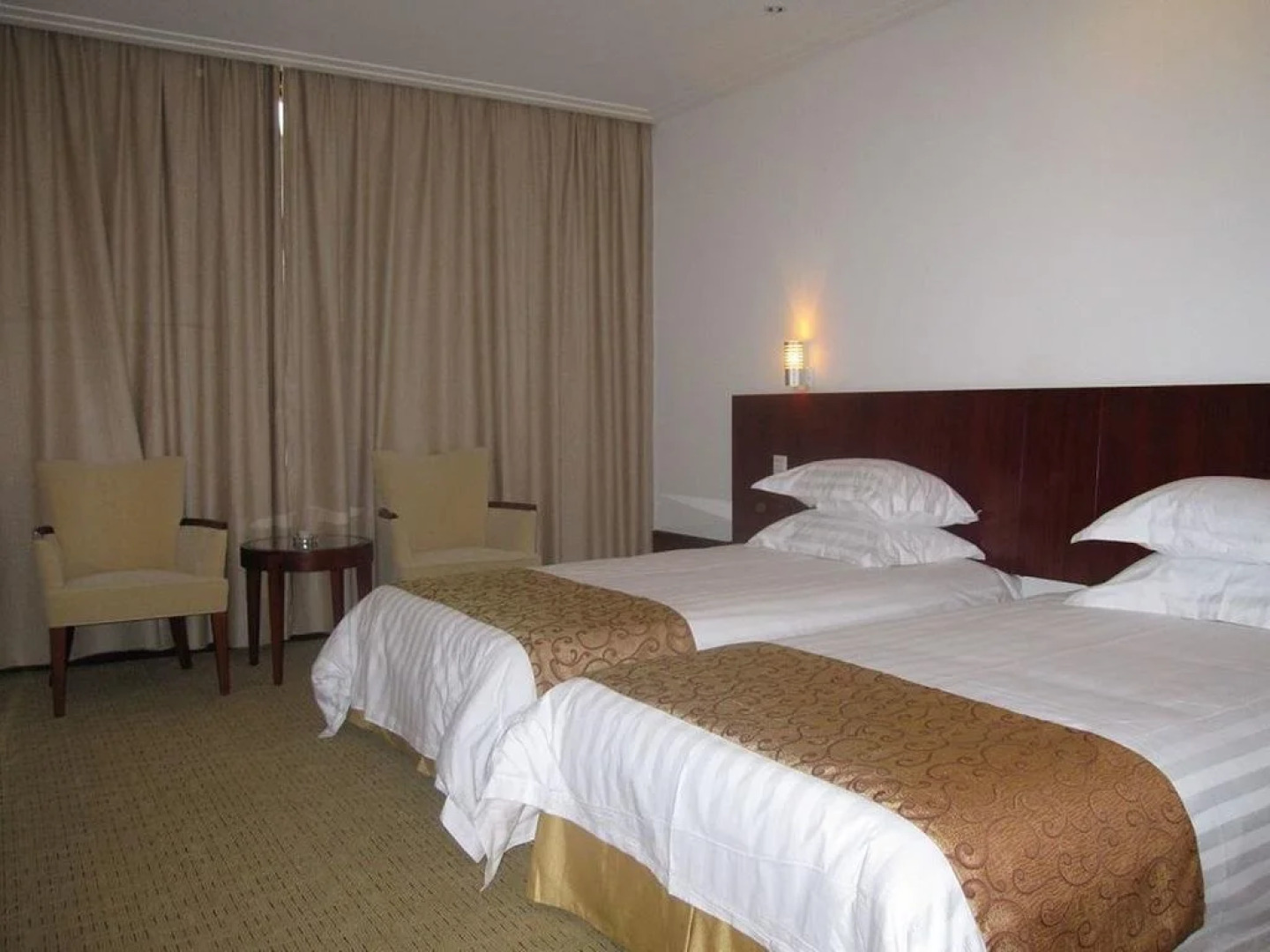 Jiuhuashan Yangshan Centre Hotel