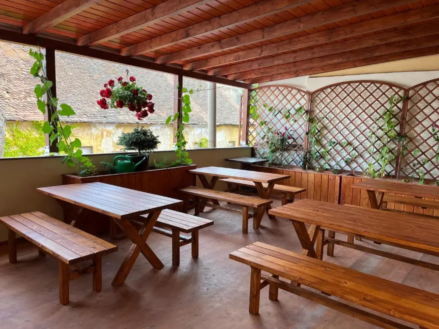 VT6 House & Restaurant