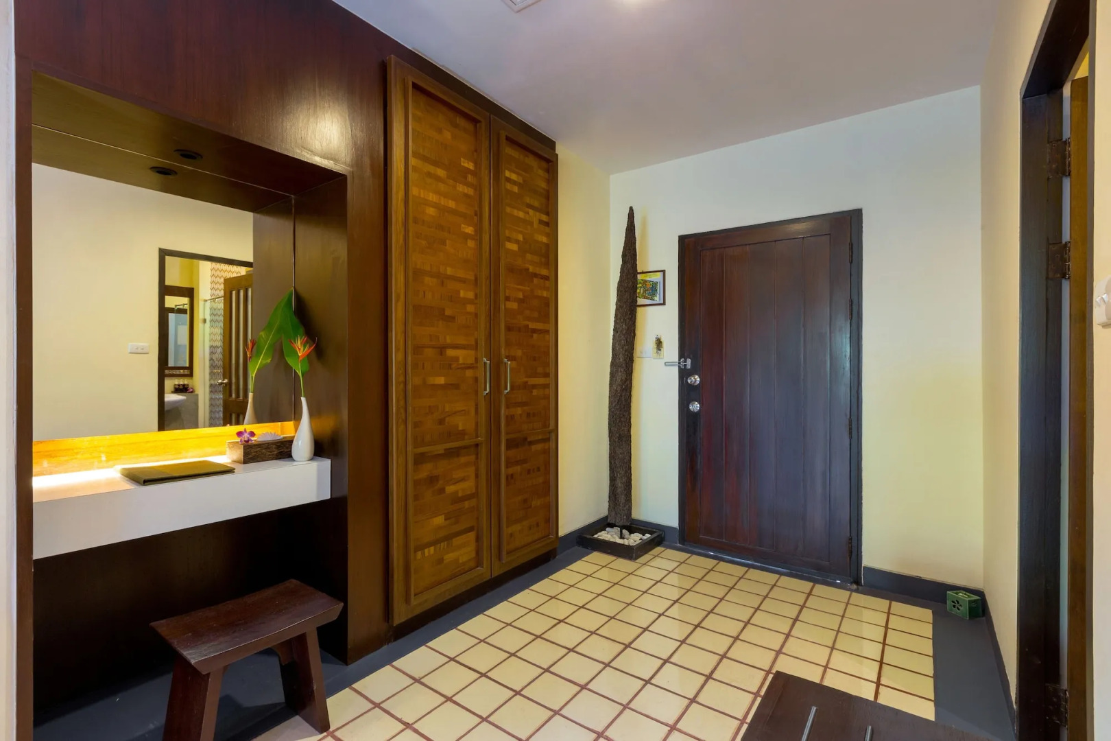 Khaolak Wanaburee Resort