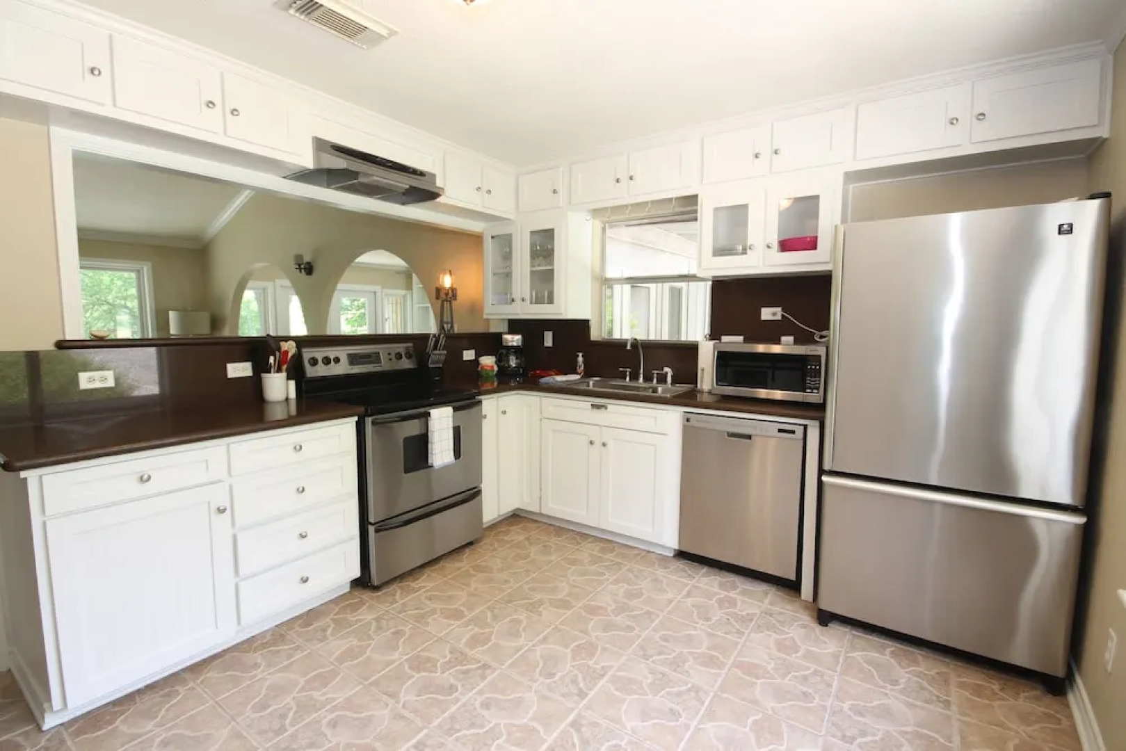 Maverick's River Retreat 3 Bedrooms 2 Bathrooms Home