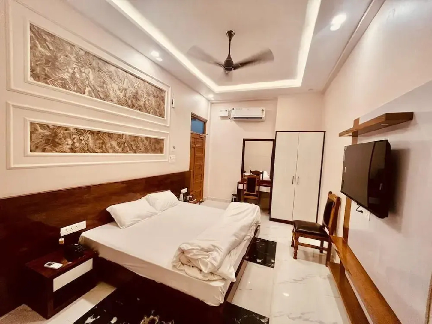 Hotel Ram Anandam Inn