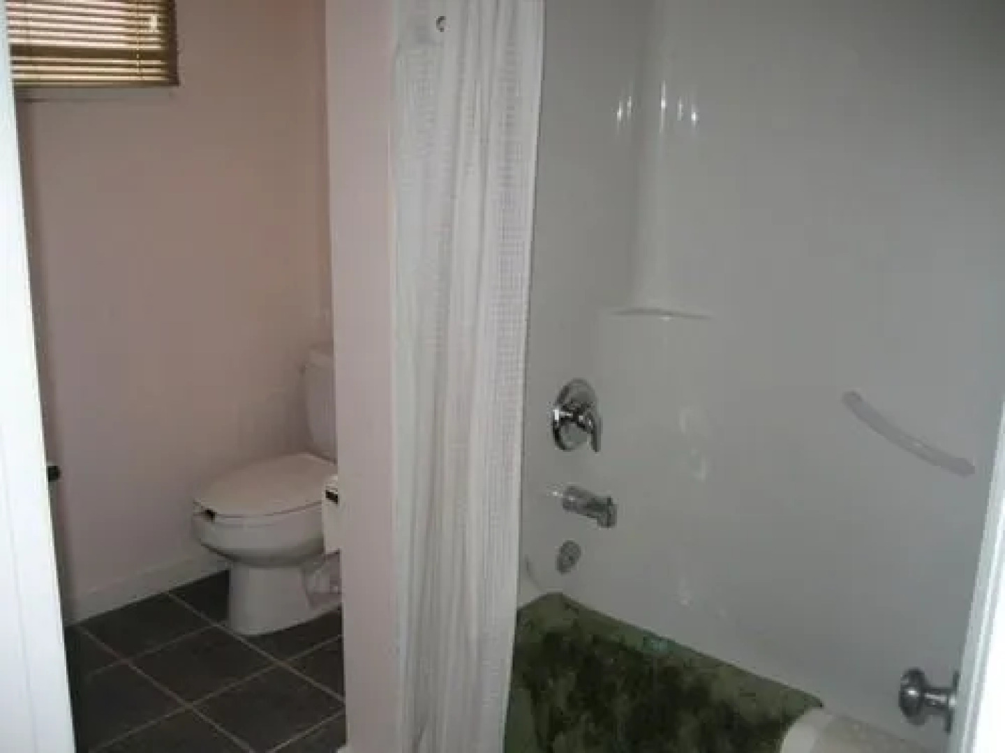 Imperial Hunter Hotel