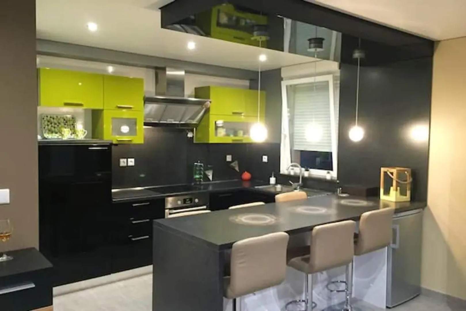 Appartement de 2 chambres avec balcon et wifi a Apach